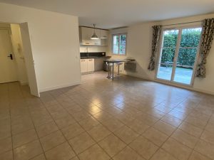 ALT=appartement à louer serris