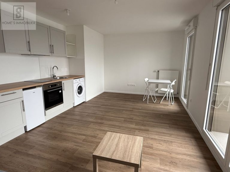 ALT=Studio meublé à louer Bondy HOME'S IMMOBILIER