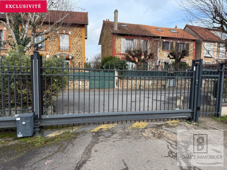 ALT=Parking à vendre Le Raincy